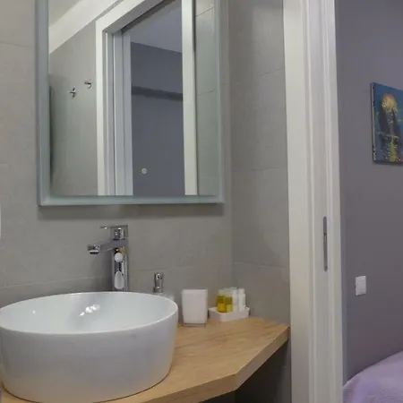 Claudia Опатия